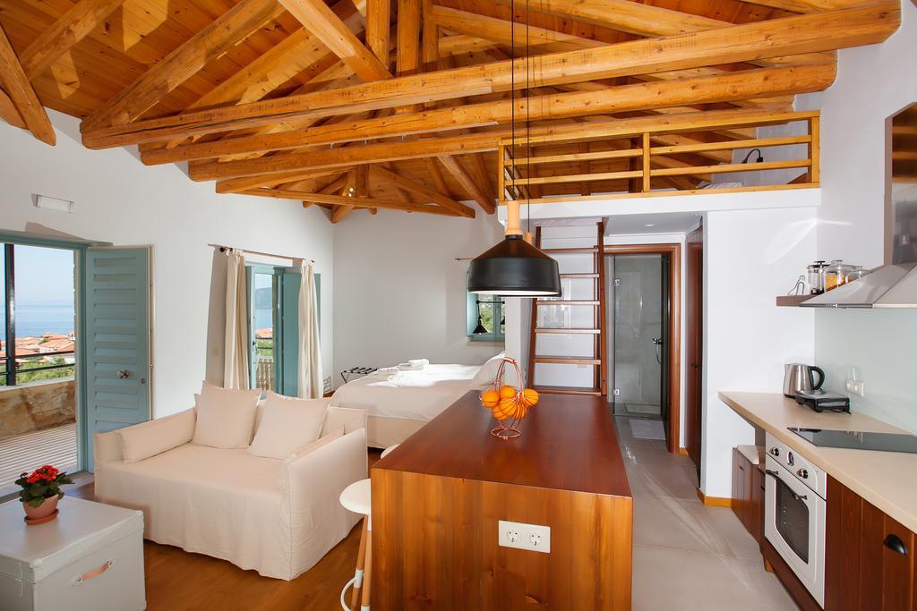 Lithos Guesthouse Kardamili Exterior photo